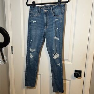Old Navy Distressed Rockstar Skinny Jeans